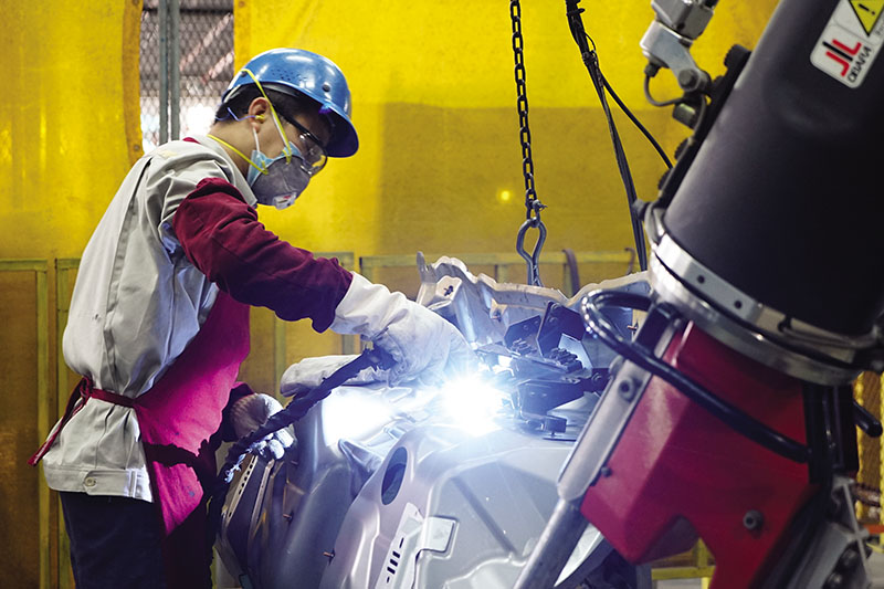 Tập trung tháo gỡ khó khăn, vướng mắc phát triển các khu công nghiệp, đô thị