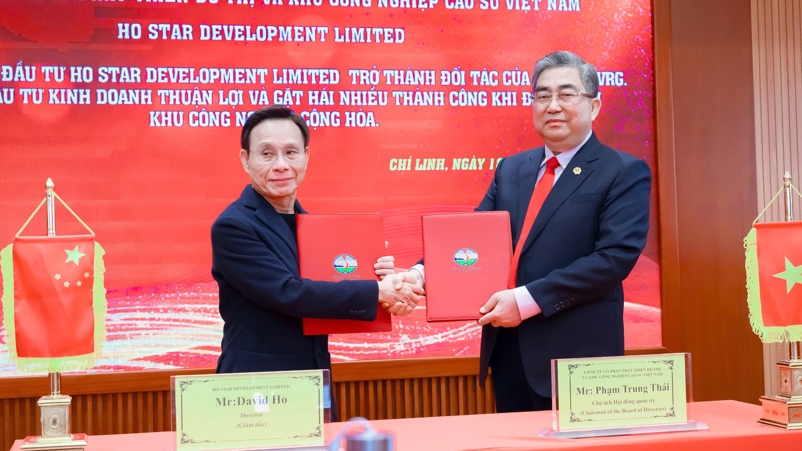 Lễ ký kết Hợp đồng nguyên tắc giữa Công ty VRG và Ho Star Development Limited
